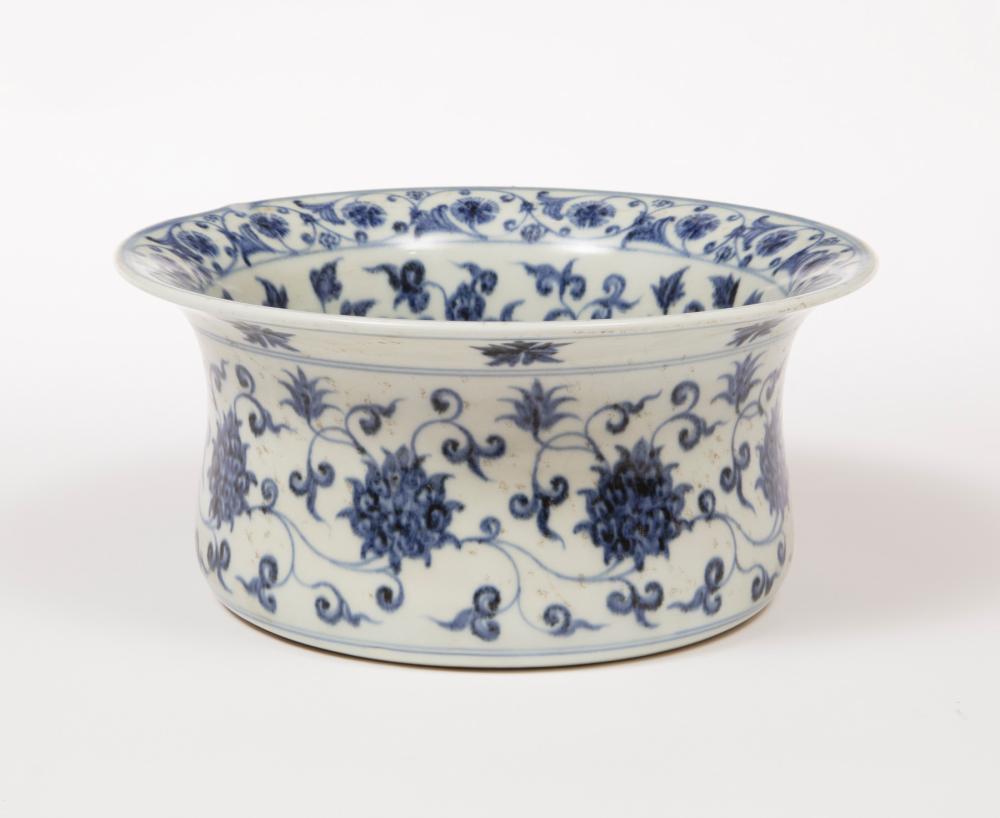 Appraisal: CHINESE MING-STYLE BLUE AND WHITE PORCELAIN BASINChinese Ming-Style Blue and