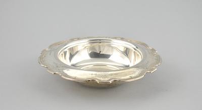 Appraisal: A Tiffany Co Sterling Silver Bowl With a scalloped wide