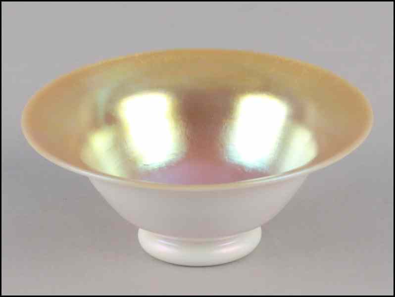 Appraisal: STEUBEN GOLD AURENE BOWL Calcite exterior Bearing original Steuben paper