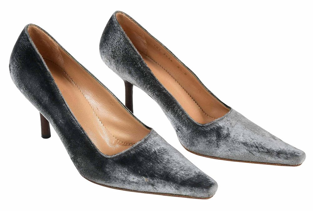 Appraisal: Pair of Gucci Shoes th century gray velvet pumps dust