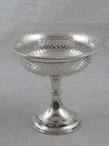 Appraisal: A pierced silver footed bon bon dish cm diameter x