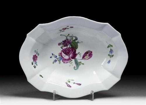 Appraisal: BOWL WITH FLORAL DECORATION H chst second half of the