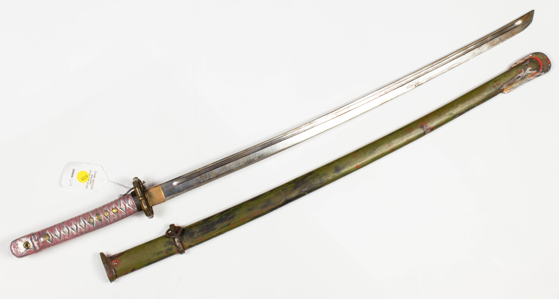 Appraisal: JAPANESE MILITARY SWORD Japanese military sword l