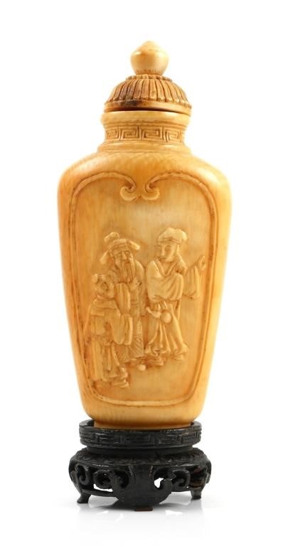 Appraisal: ANTIQUE CHINESE IVORY RELIEF CARVED SNUFF BOTTLEOld elephant ivory snuff