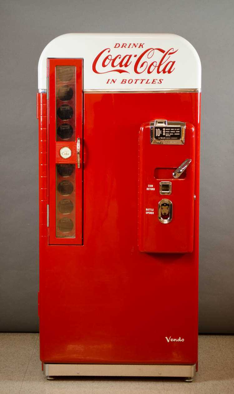 Appraisal: VINTAGE COCA-COLA VENDING MACHINE Vendolator Mfg Co Fresno CA model