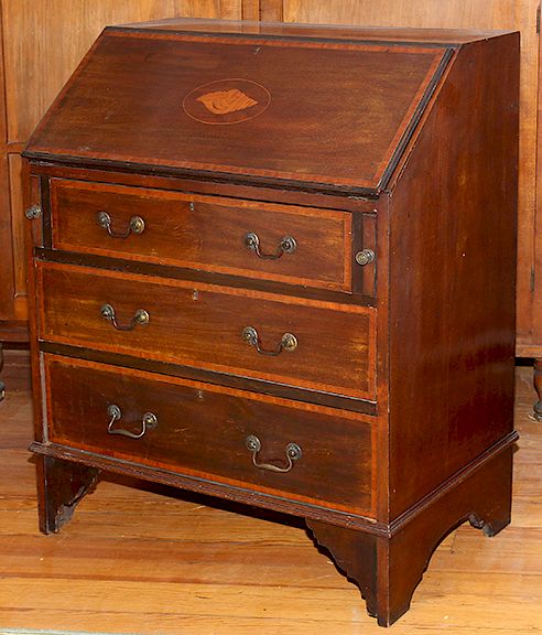 Appraisal: English Slant-top Desk A ca mahogany slant-top desk with conch