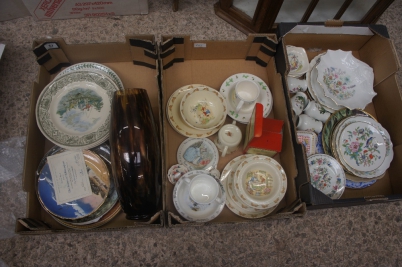 Appraisal: A collection of pottery to include Royal Doulton bunnykins plates