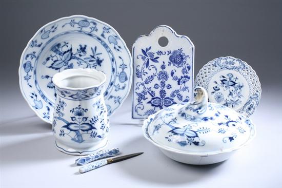 Appraisal: PIECES MEISSEN PORCELAIN BLUE ONION TABLEWARE th - th century