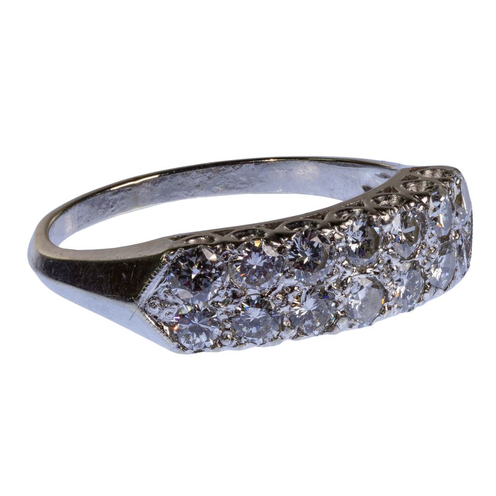 Appraisal: K WHITE GOLD AND DIAMOND RINGHaving round brilliant cut diamonds