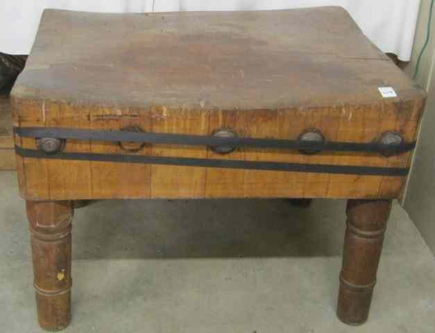 Appraisal: ANTIQUE BUTCHER BLOCK TABLE American c having a large rectangular