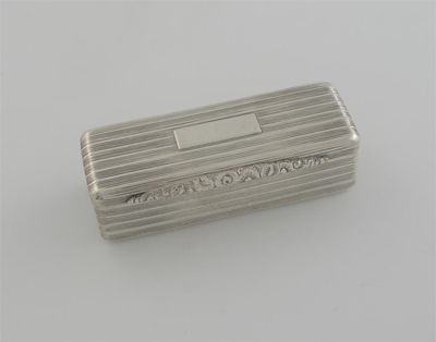 Appraisal: A George IV reeded oblong snuff box with a vacant