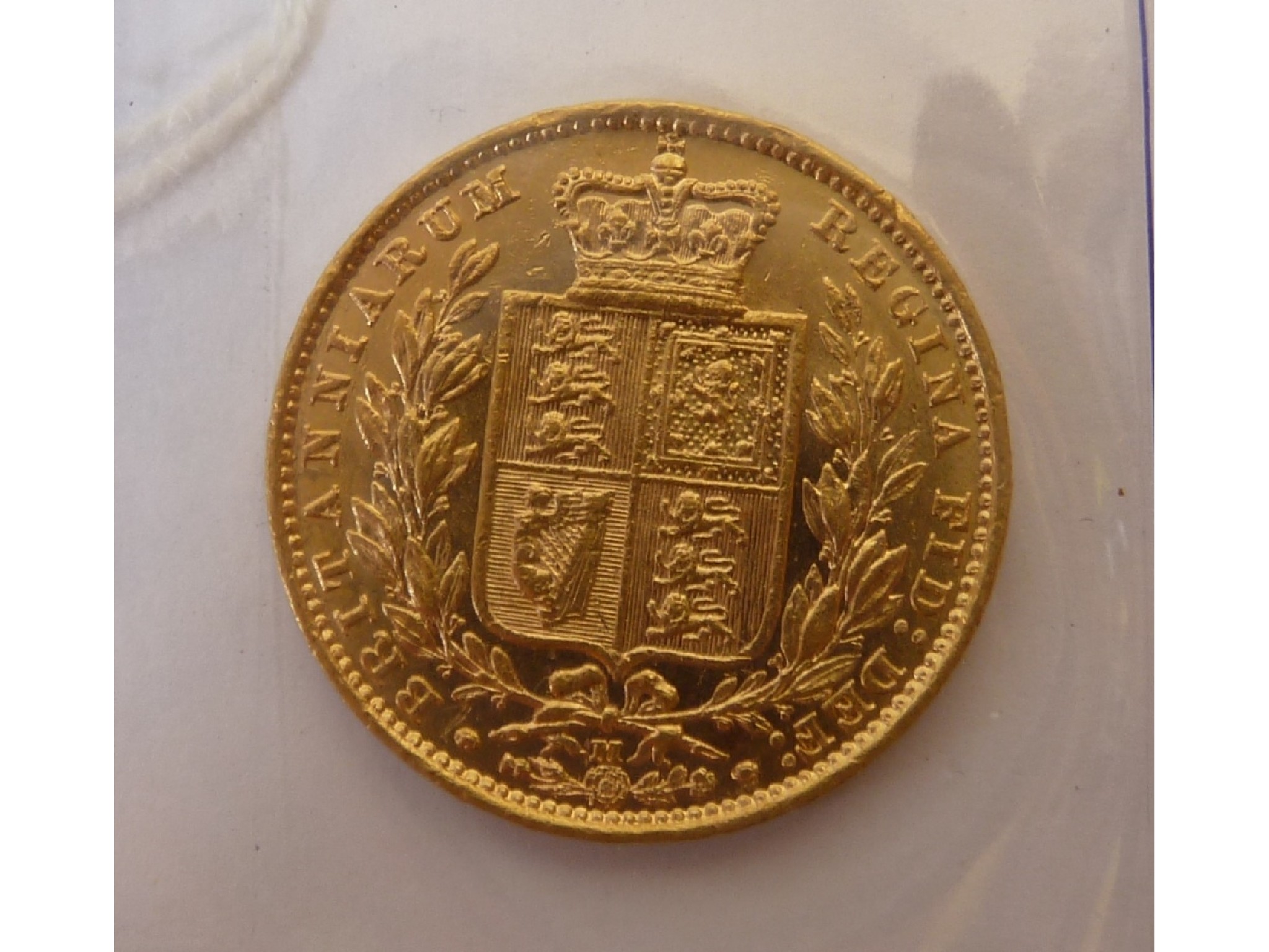 Appraisal: A QUEEN VICTORIA GOLD SOVEREIGN extra fine