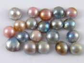 Appraisal: A quantity of unmounted cultured mabe pearls various colours average