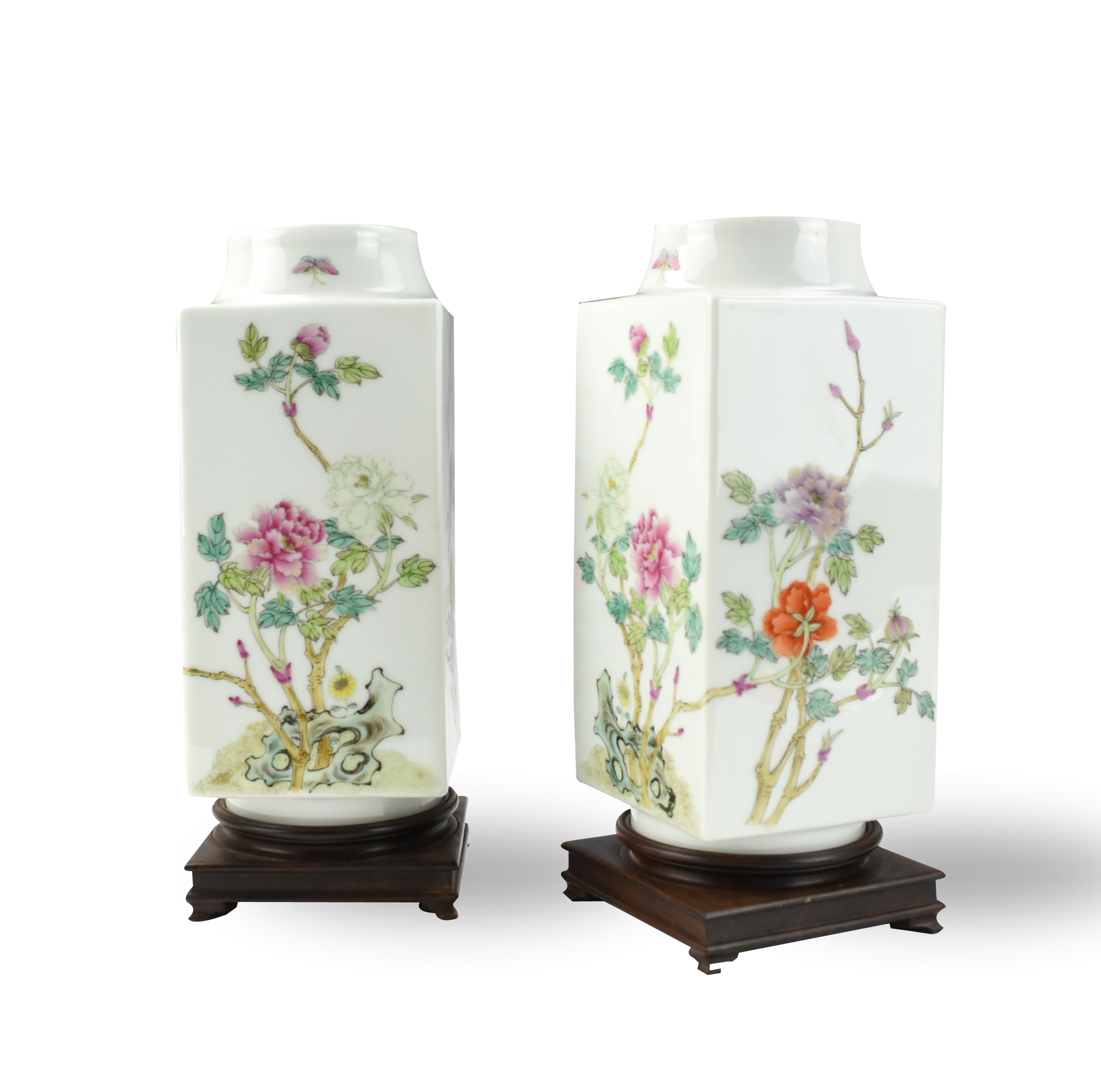 Appraisal: PAIR OF CHINESE FAMILLE ROSE VASE W WOOD STAND Pair