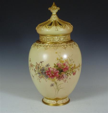 Appraisal: A large Royal Worcester vase and cover of ovoid form