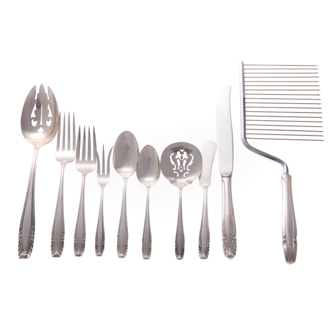 Appraisal: Wallace Stradivari sterling -pc flatware comprising knives in L modern