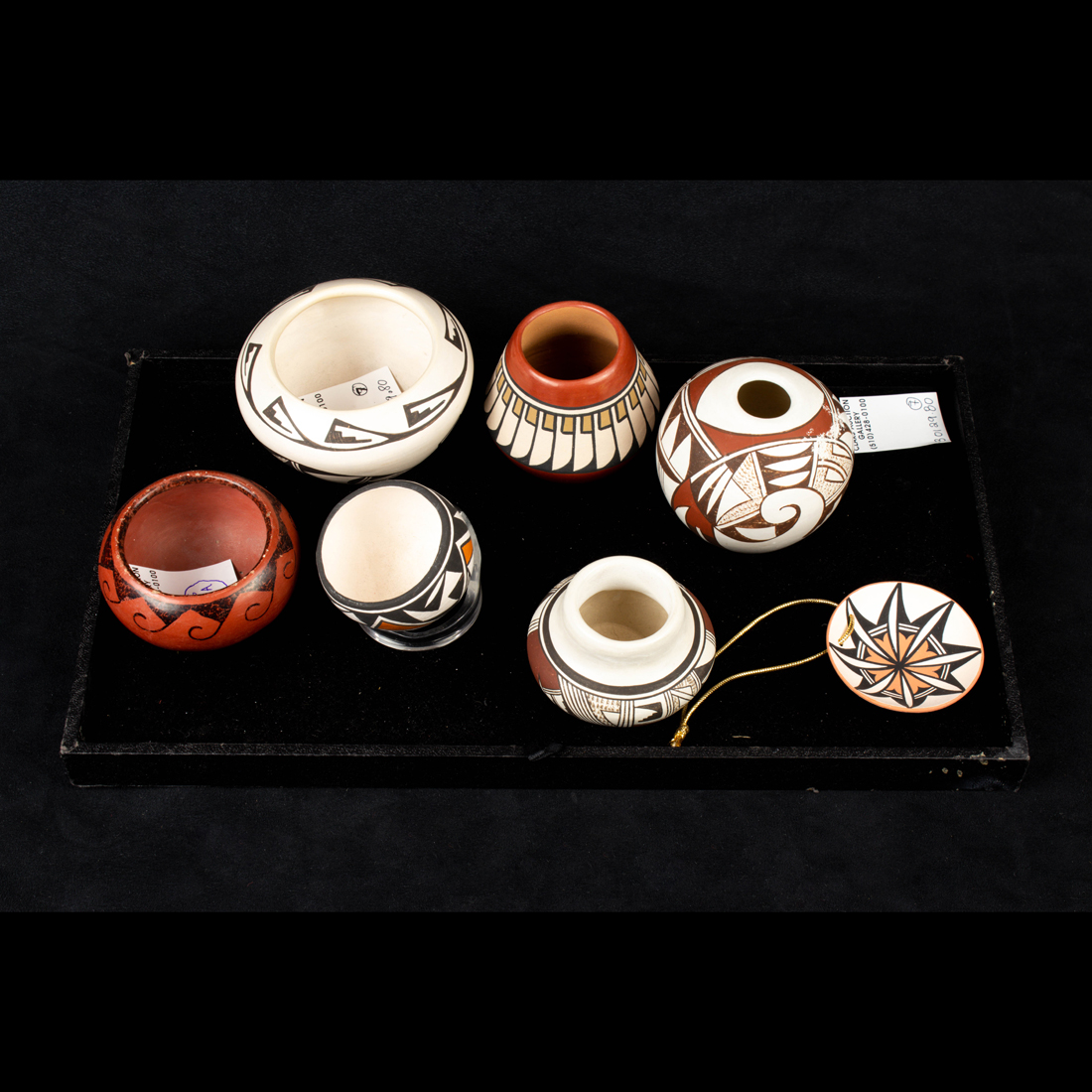 Appraisal: LOT OF NATIVE AMERICAN MINIATURE POTTERY VESSELS Lot of Native