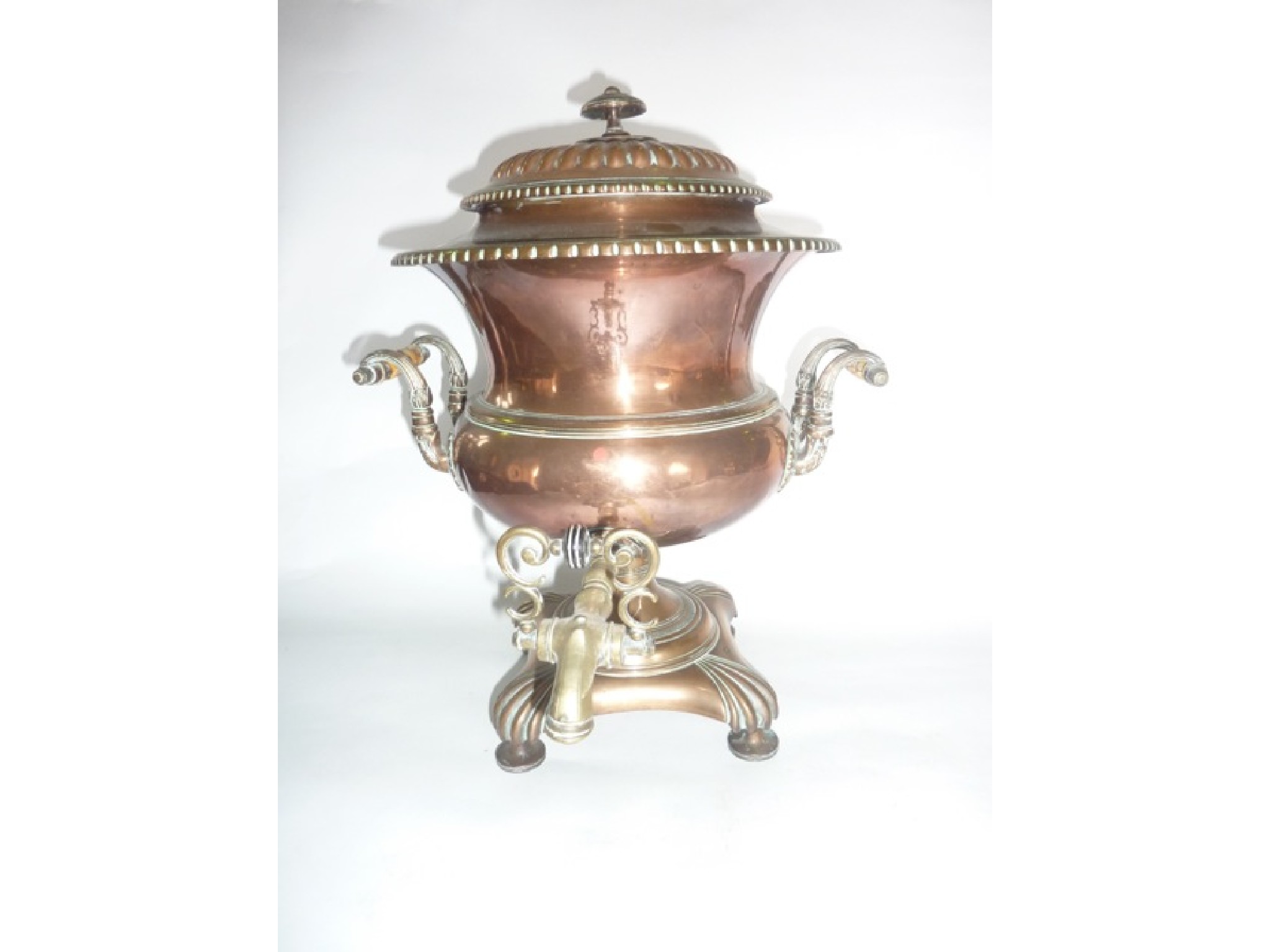 Appraisal: A good quality th century copper samovar raised on four