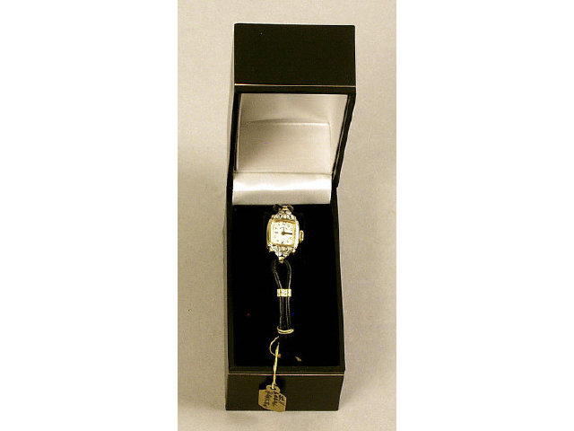 Appraisal: K gold and diamond Lady Hamilton Art Deco watch set