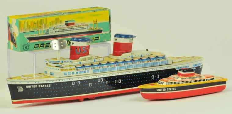 Appraisal: LINEMAR ''UNITED STATES'' OCEAN LINER WITH BOX Marusan Japan battery-operated