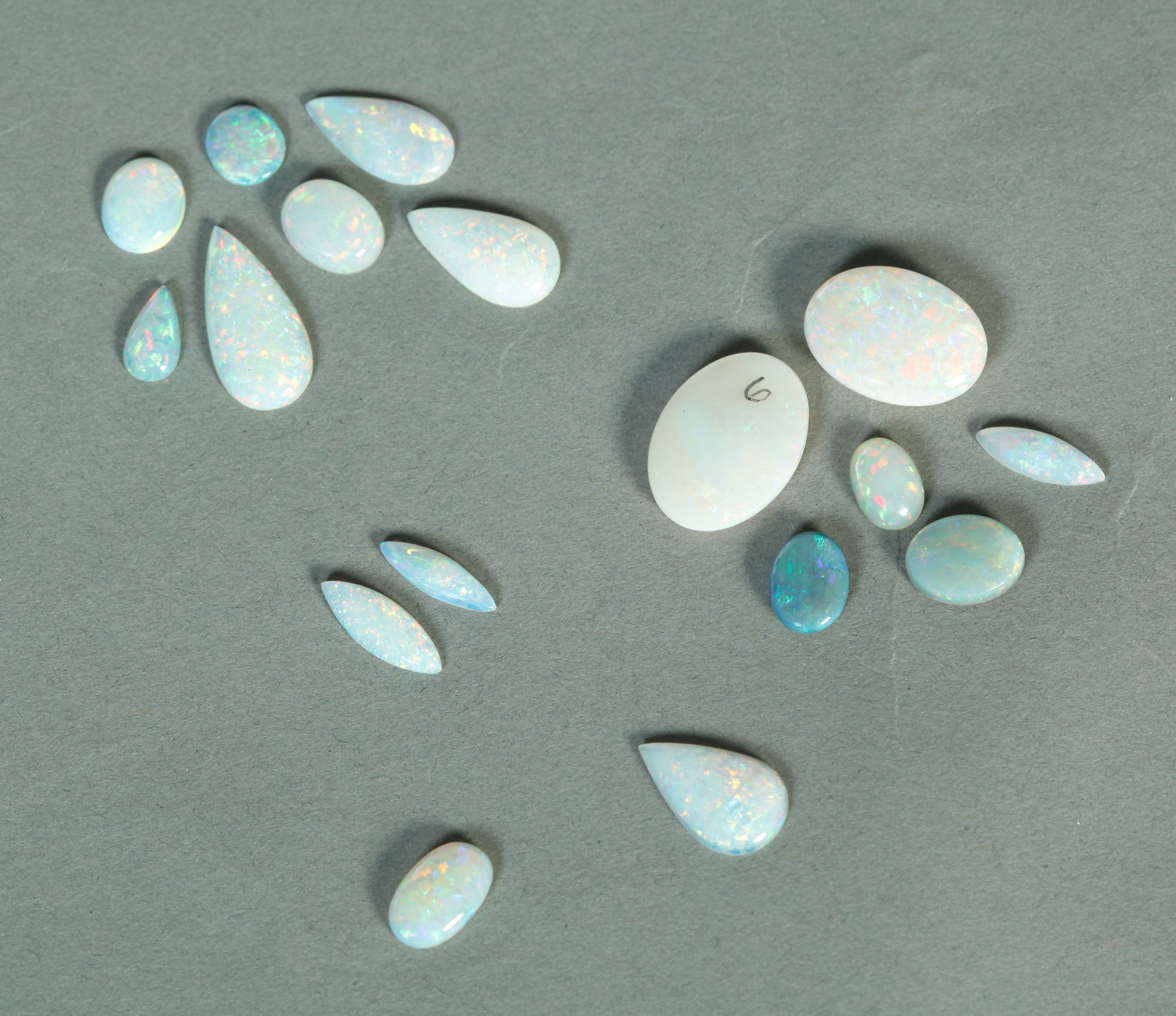 Appraisal: LOT OF SEVENTEEN LOOSE OPALS OVER CARATS TOTAL WEIGHT Australia