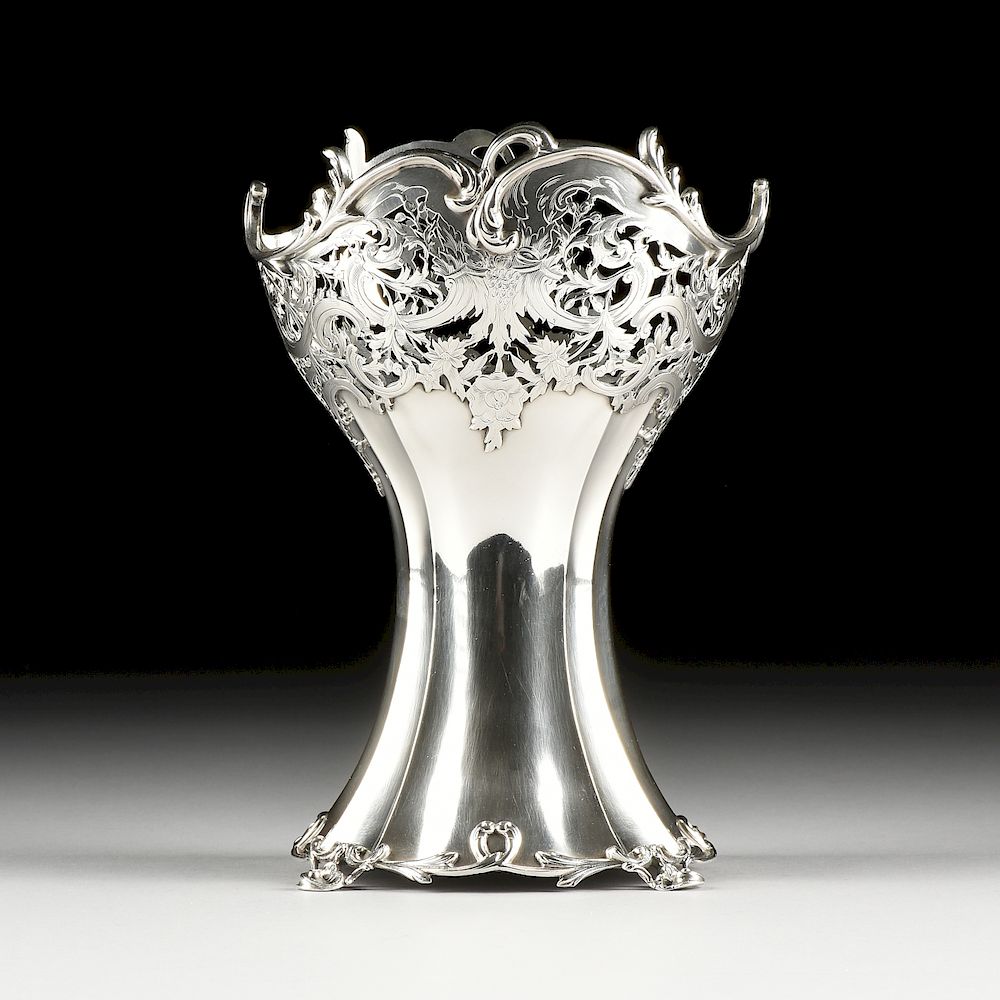 Appraisal: A GEORGE V STERLING SILVER VASE HALLMARKED WILLIAM COMYNS LONDON