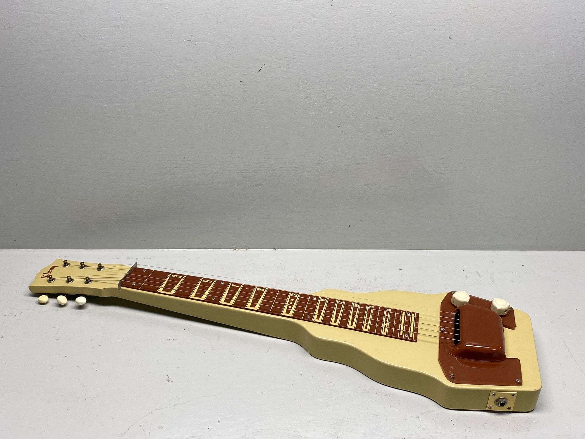 Appraisal: Gibson Br- Lap SteelGibson Br- Lap Steel scratches and wear