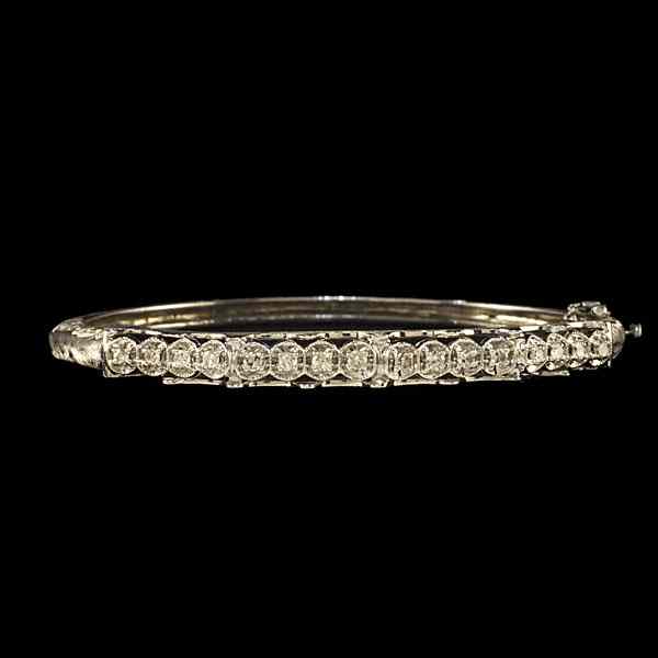 Appraisal: k Diamond Bangle k white gold and diamond hinged bangle