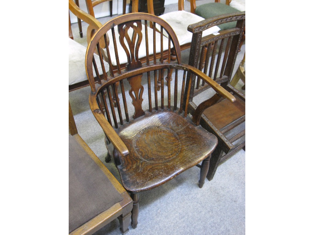 Appraisal: Spindle back Windsor chair repaired