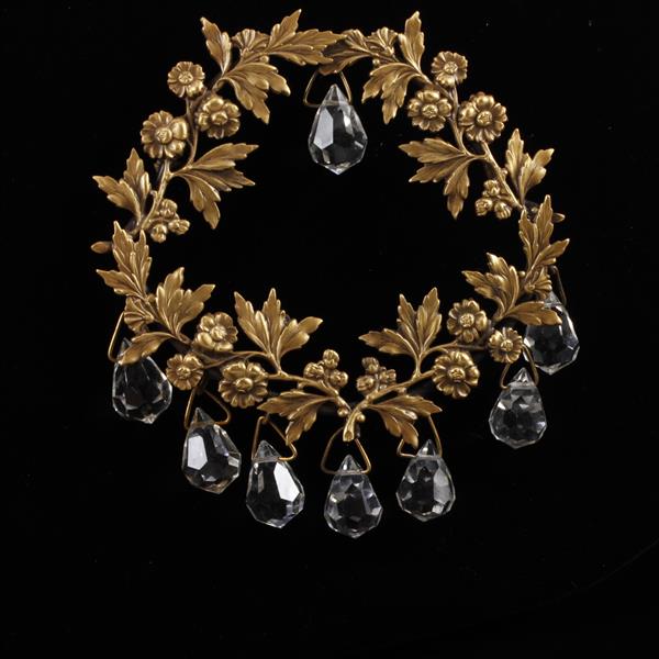 Appraisal: Joseff of Hollywood Gold Tone Wreath Brooch Pin with colorless