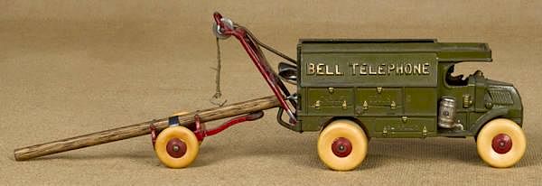 Appraisal: Hubley cast iron Bell Telephone truck with a tr Hubley