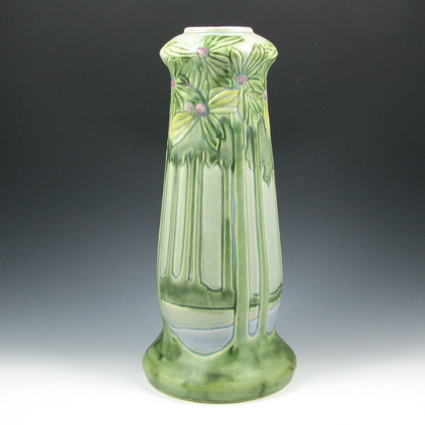 Appraisal: Roseville Vista - Vase Roseville Vista - vase Marked with