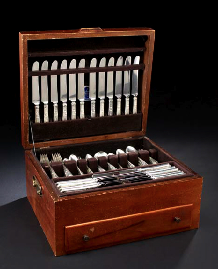 Appraisal: Three Hundred Forty-Six-Piece Set of Towle D'Orleans Sterling Silver Flatware