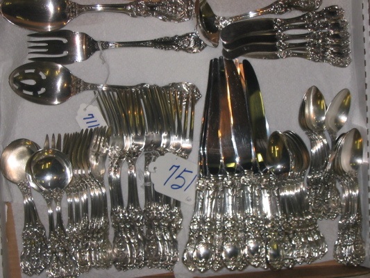 Appraisal: A PIECE REED BARTON STERLING SILVER FLATWARE SET in the