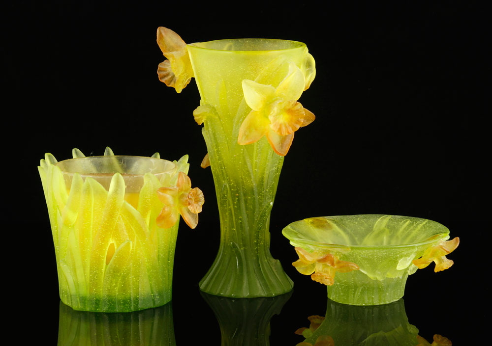 Appraisal: - Daum Pate de Verre Daffodil Items Daum pate de