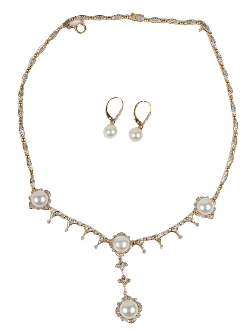 Appraisal: SUITE OF KARAT GOLD DIAMOND CULTURED PEARL JEWELRYcomprising a necklace