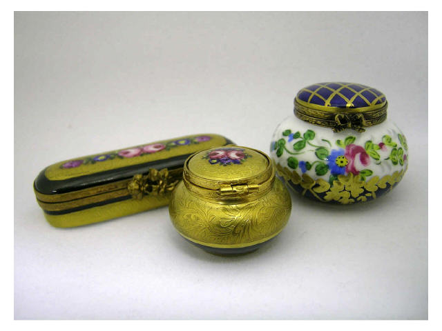 Appraisal: Lot of three Limoges hinged porcelain boxes including enameled gold