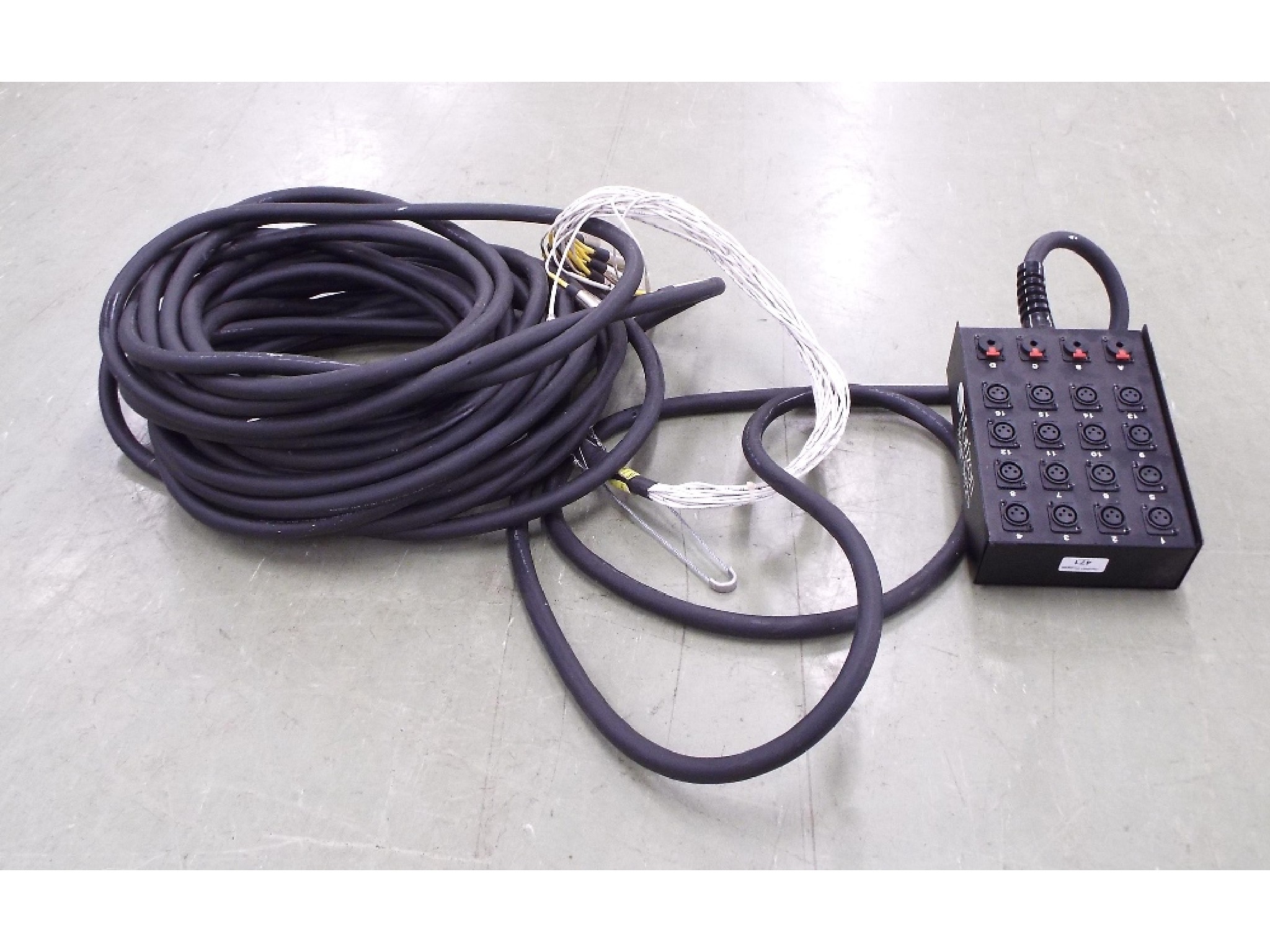 Appraisal: Horizon Stage series sixteen XLR and four jack input stage