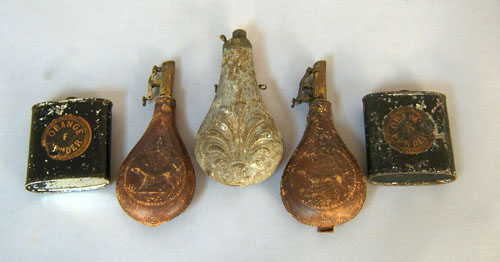 Appraisal: Three powder flasks together with two Orange F powder tins