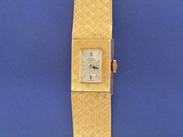 Appraisal: A Girard Perregaux lady's ct gold manual wristwatch gms