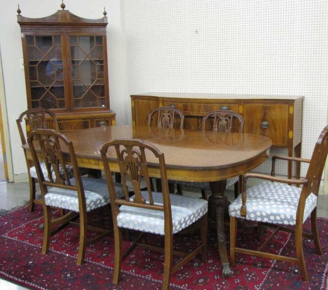 Appraisal: Vintage Federal period style mahogany dining room including double-pedestal table