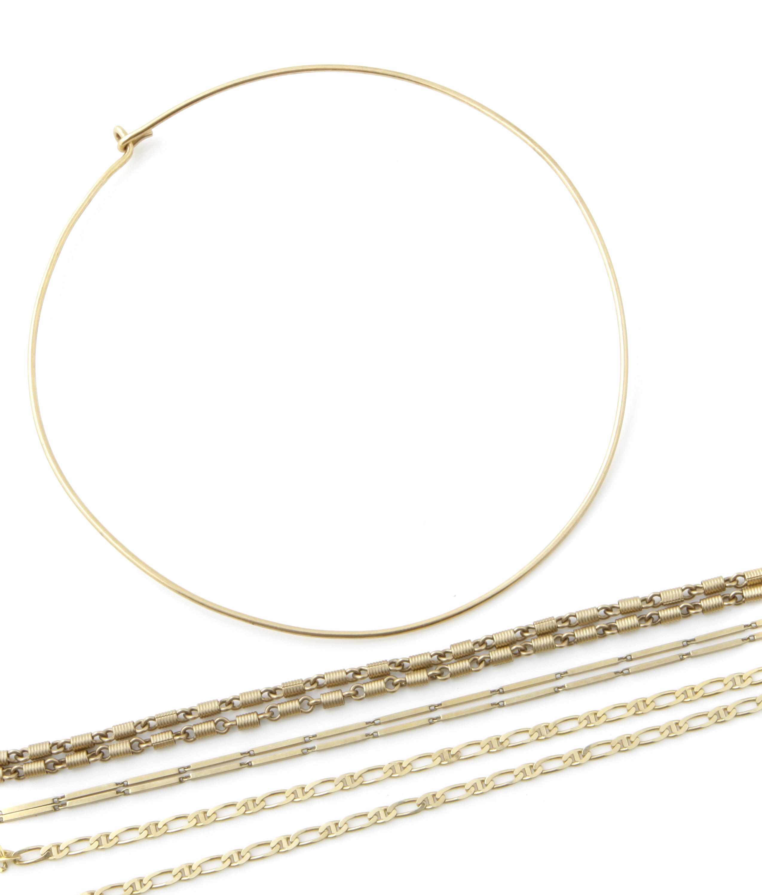 Appraisal: A collection of gold collars and chains g