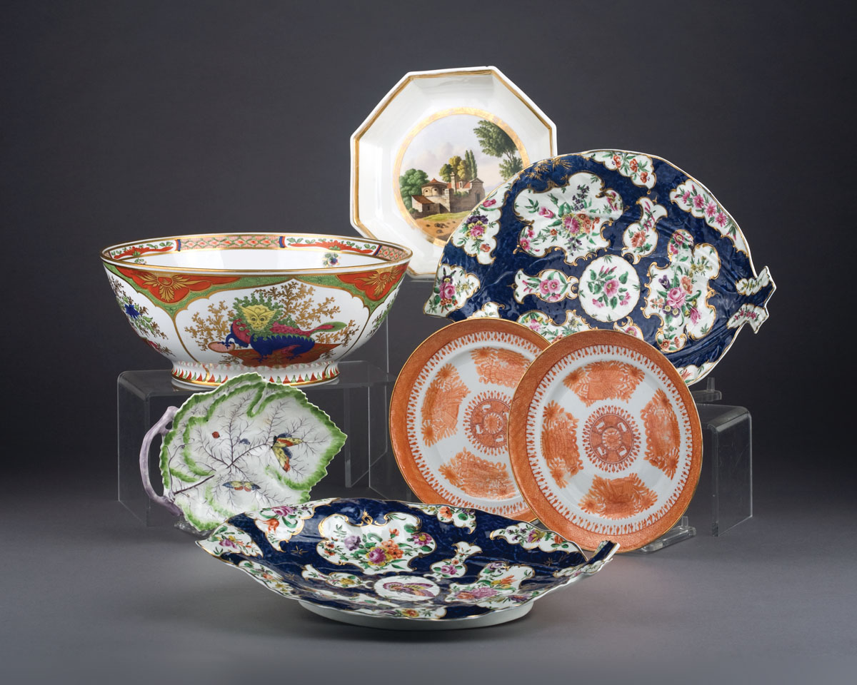 Appraisal: CHAMBERLAIN'S WORCESTER PORCELAIN 'BENGAL TIGER' PATTERN BOWL AND STAND CIRCA