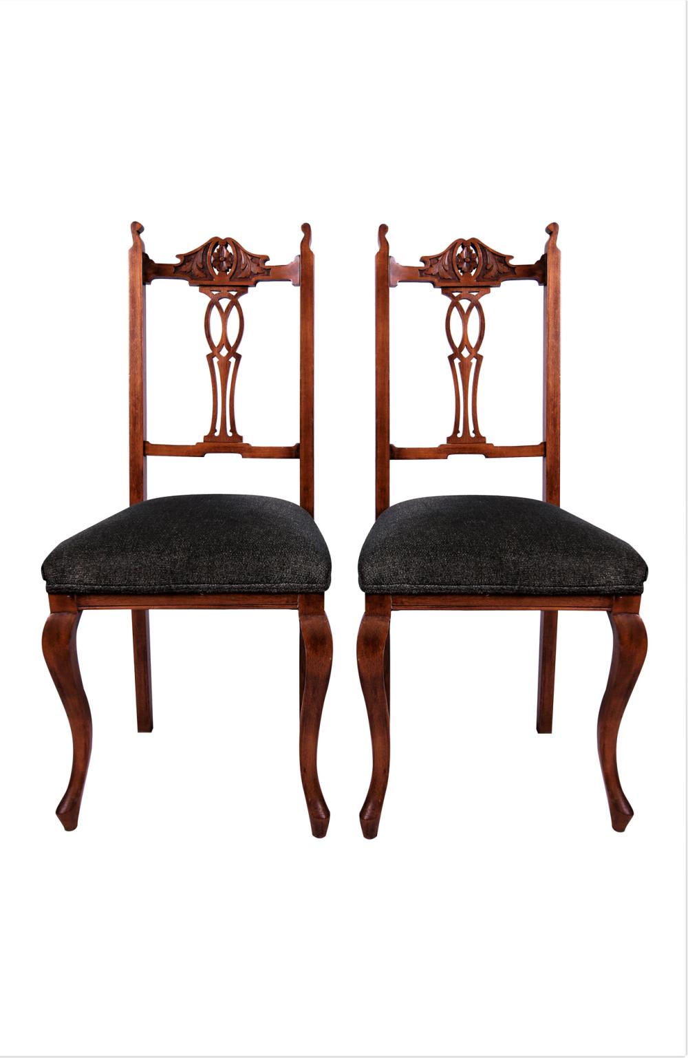 Appraisal: SET OF FOUR CARVED AMERICAN SIDE CHAIRS inches wide inches