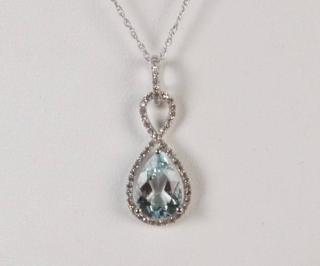 Appraisal: K DIAMOND AND AQUAMARINE PENDANT NECKLACE K WHITE GOLD DIAMOND