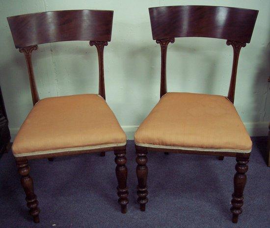 Appraisal: A pair of late Regency mahogany single chairs with concave