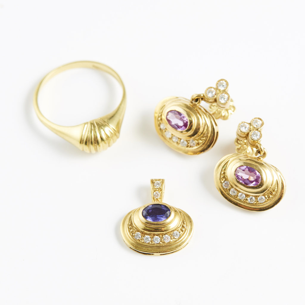 Appraisal: A collection of gem set jewellery to include a pair