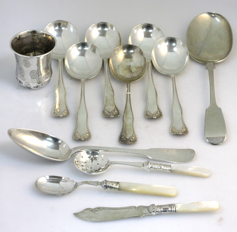 Appraisal: A set of six American silver bead pattern soup spoons