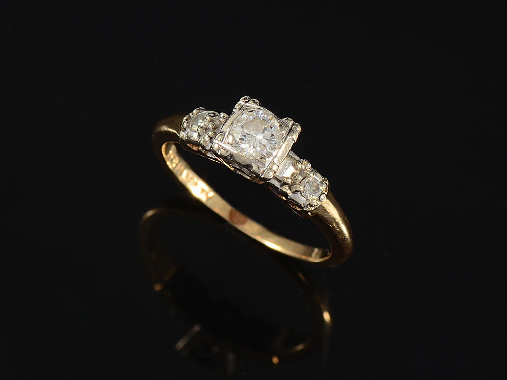 Appraisal: DIAMOND ENGAGEMENT RING K yellow gold ring contains round brilliant