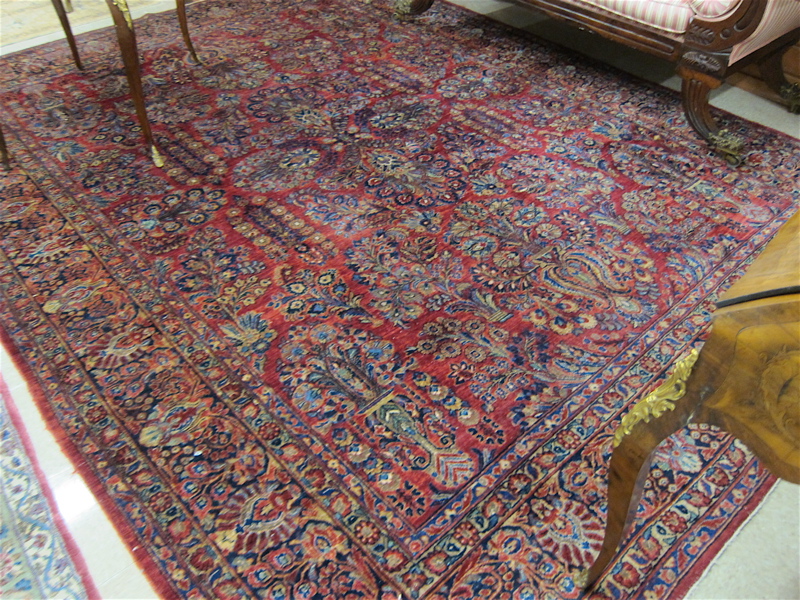 Appraisal: SEMI-ANTIQUE PERSIAN SAROUK CARPET Arak Province northeastern Iran overall floral